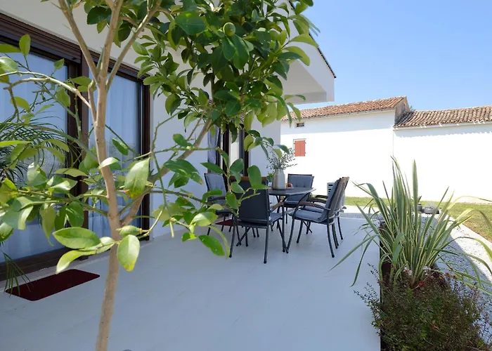 House Bronzin By Istra Vacation